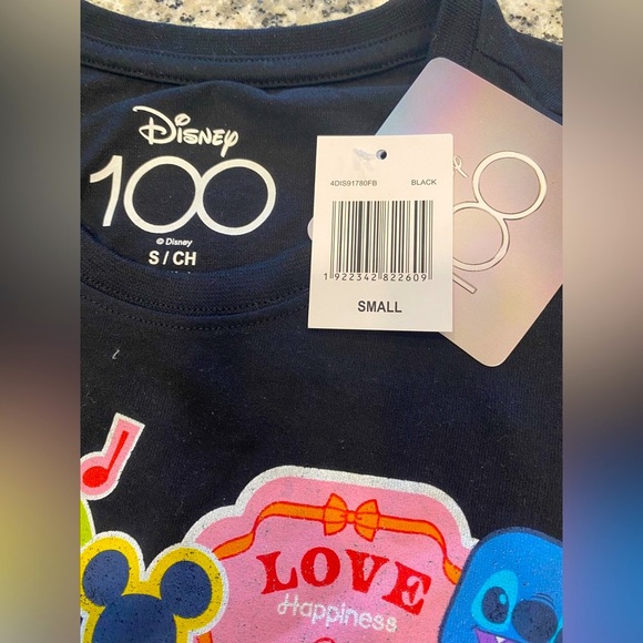 Disney Mickey Mouse and Friends Tshirt 100th Anniversary - Picture 10 of 13
